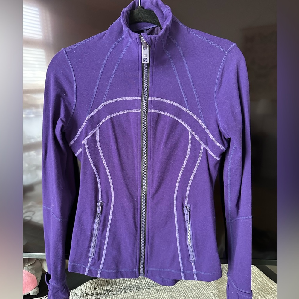 LULULEMON JACKET